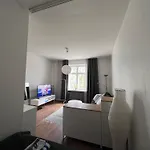 Topfloor With Courtyard Views アパート ヘルシンキ