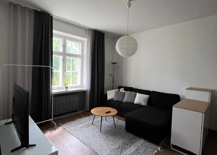 Topfloor With Courtyard Views
